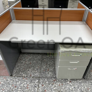 2.5屏風主桌活動櫃5