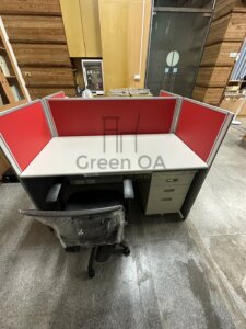 2.5屏風112高主桌活動櫃椅子