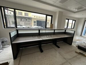 2.5屏風(112高)烤黑+櫃台板+cd桌