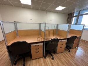 2.5屏風(132高)+木紋活動櫃+沙暴椅子