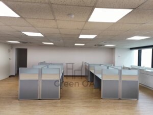 2.5屏風112高主桌2