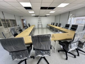 辦公桌折合桌職員椅3