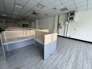 2.5屏風(112高)+直角桌板+側桌+三角線槽盒3