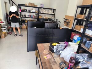 2.5屏風(102高)烤黑+主桌2