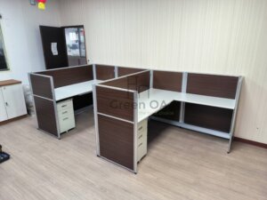 2.5屏風(112高)+主桌+側桌+活動櫃+abs中抽1