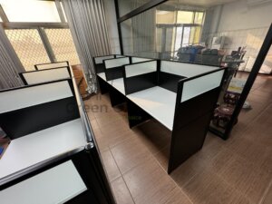 2.5屏風(122高)烤黑+主桌3