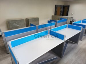 2.5屏風(92高)+主桌+雙開門下置式公文櫃4