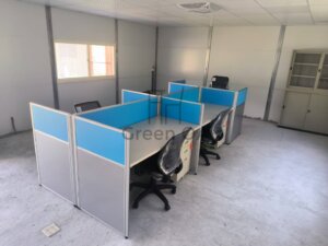 2.5屏風(102高)+主桌+職員椅+4x6尺上玻璃+下鐵拉公文櫃1