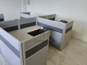 2.5屏風(112高)+主桌+鋼製中抽無鎖+活動櫃+辦公椅1