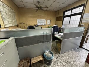 2.5屏風(122高)+鐵櫃+辦公椅2