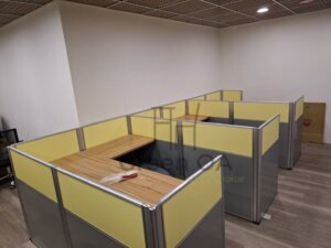 2.5屏風(102高)主桌+abs中抽+活動櫃1