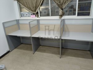 2.5屏風(122高)+主桌+abs中抽1