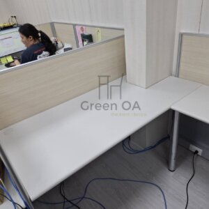 2.5屏風(102高)+主桌+側桌