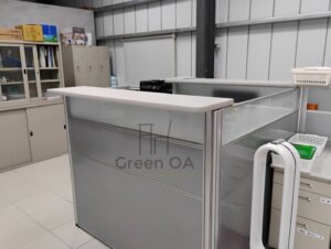 2.5屏風(122高)+主桌+櫃檯板+活動櫃+abs中抽2