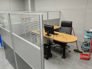 2.5屏風(102高)+cd桌+側桌4