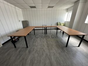 木紋會議桌+鋼製鐵椅2