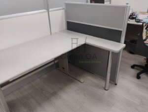 2.5屏風(112高)+主桌+側桌2