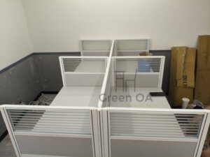 2.5屏風(112高)烤白+主桌+鋼製中抽有鎖2