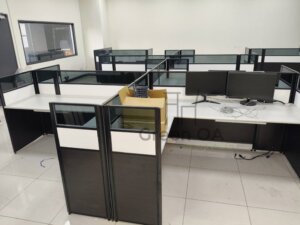 2.5屏風(112高)烤黑+主桌+側桌+abs中抽2