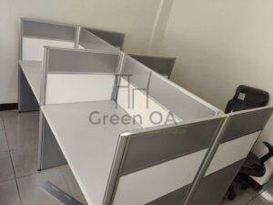 2.5屏風(122高)+主桌+黑色活動櫃+職員椅