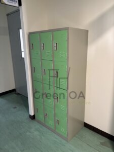 12人置物櫃