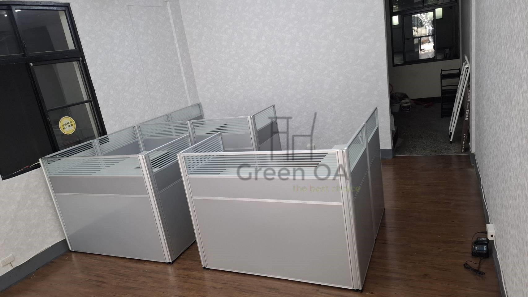 2.5屏風(112高)+主桌+側桌+ABS中抽+活動櫃2