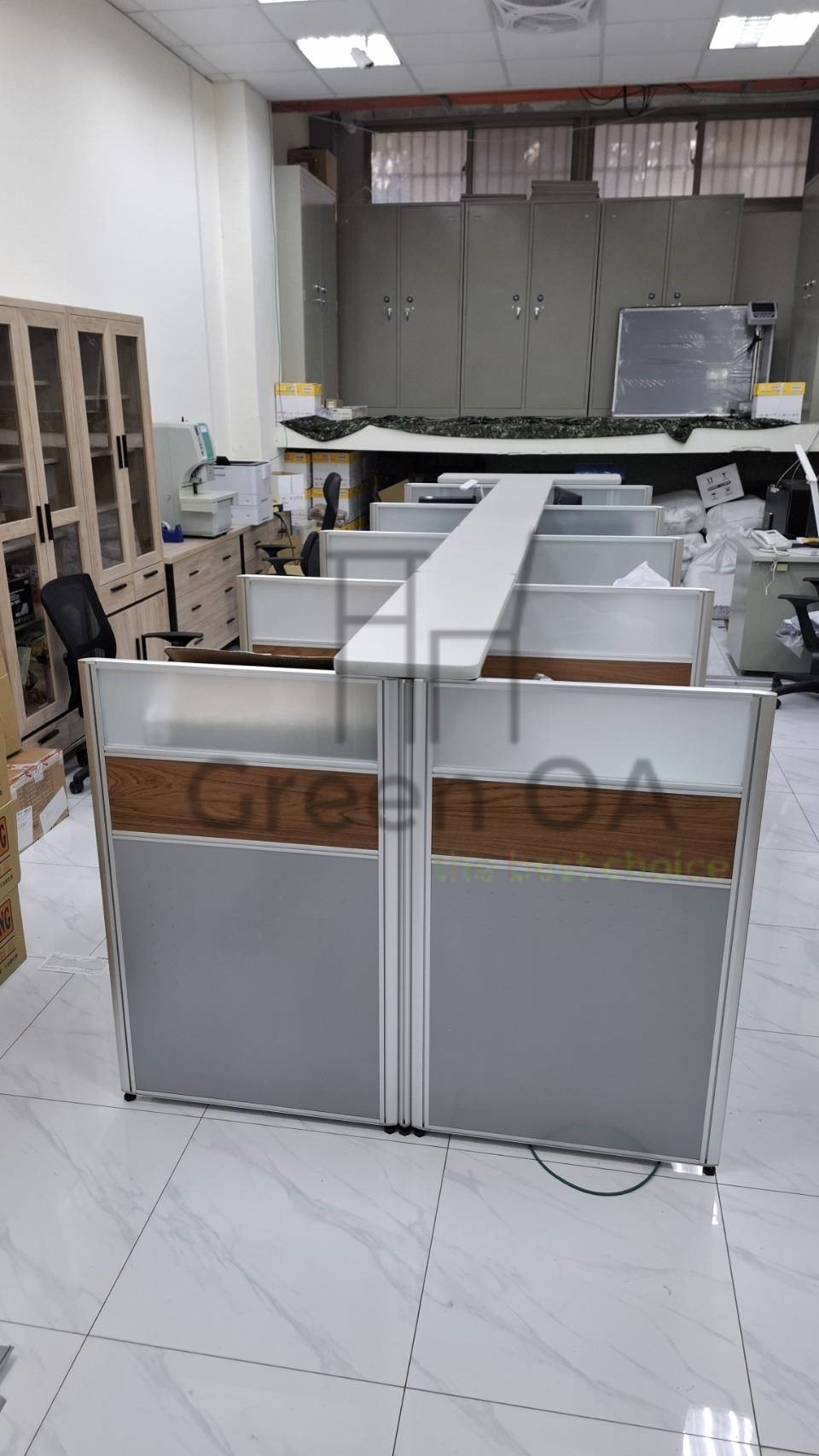 2.5屏風(112高)+櫃檯板3