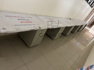 單邊三抽屜辦公桌2