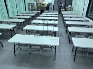 塑鋼折合式會議桌1