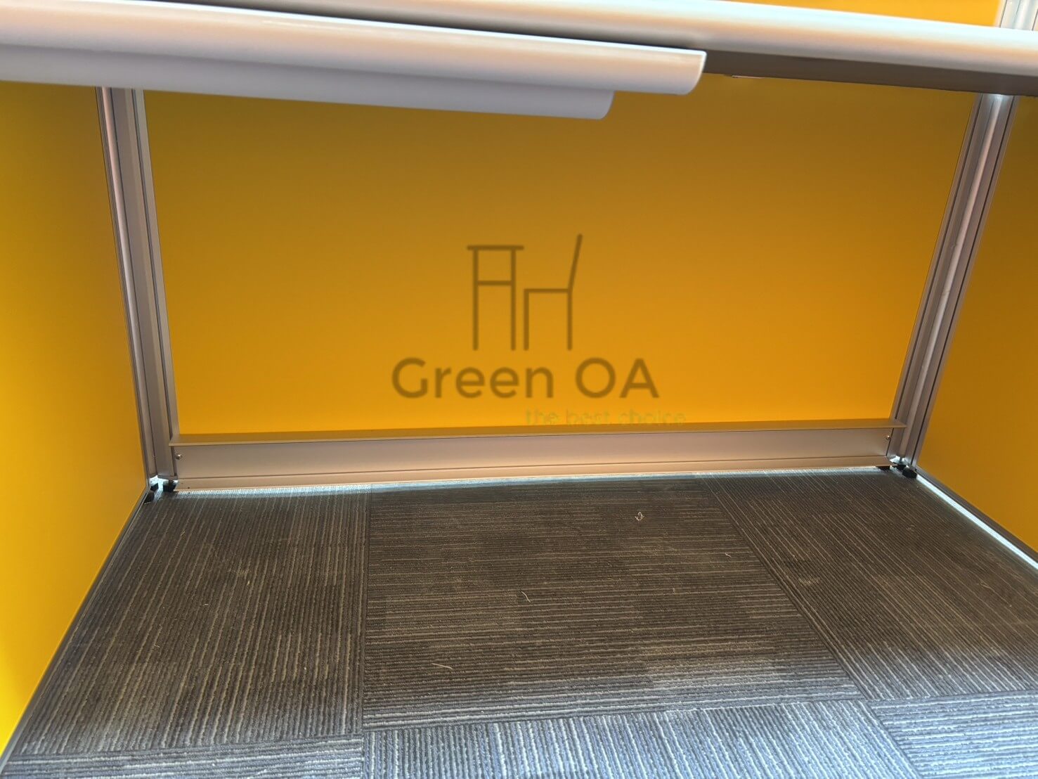 2.5屏風(92高)+主桌+ABS中抽2