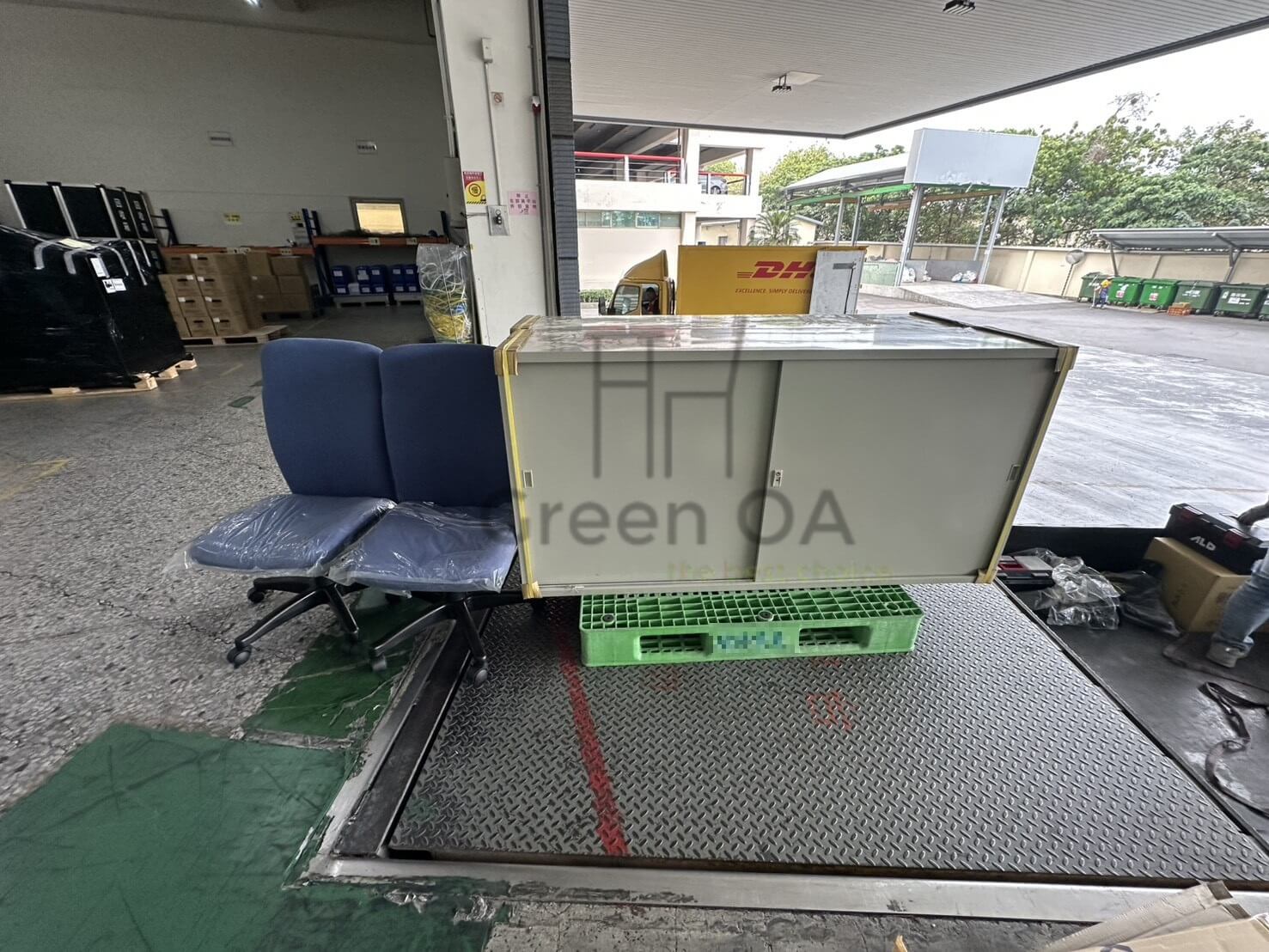 6尺鐵拉門公文櫃+職員椅2