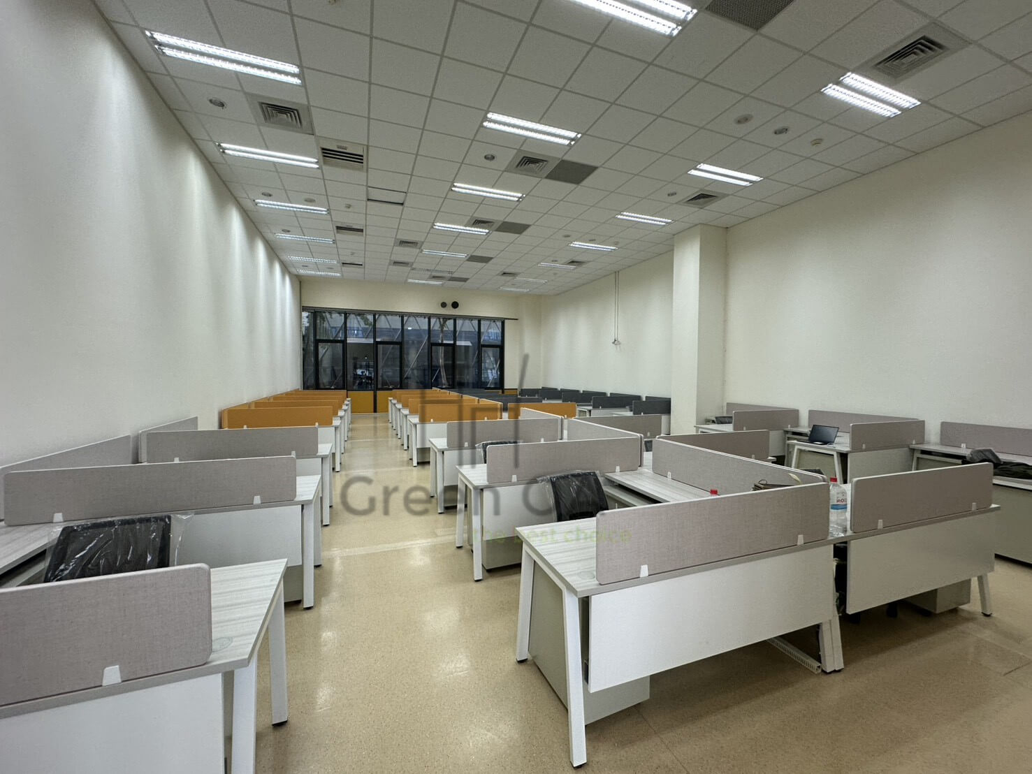 L型SQA工作站+桌上屏+白色桌下櫃+活動櫃2