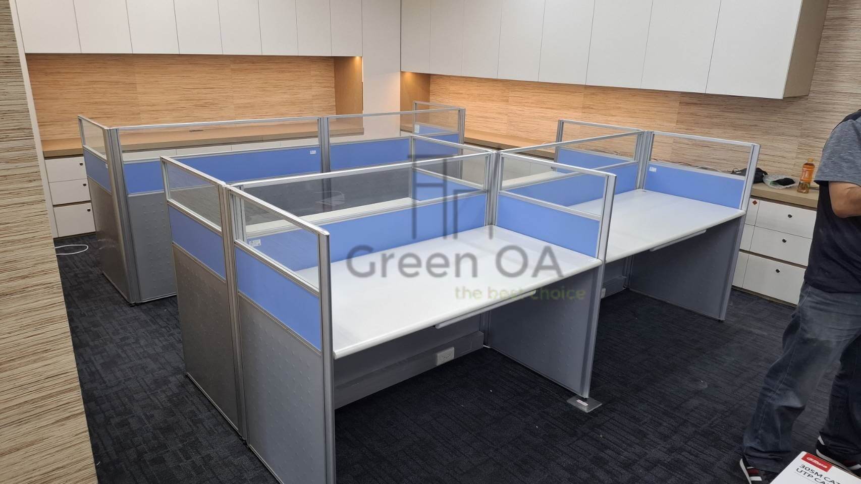 舊有桌板+2.5屏風(112高)組裝1