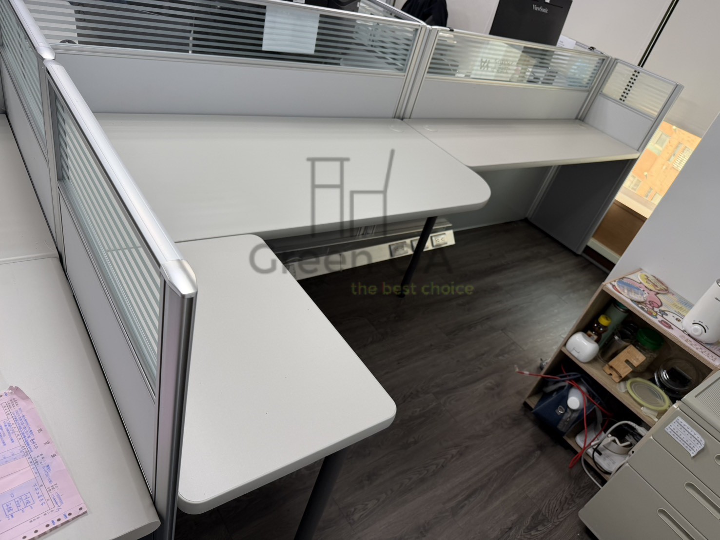 2.5屏風(112高)+主桌+側桌2