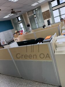 2.5屏風(112高)分兩層3