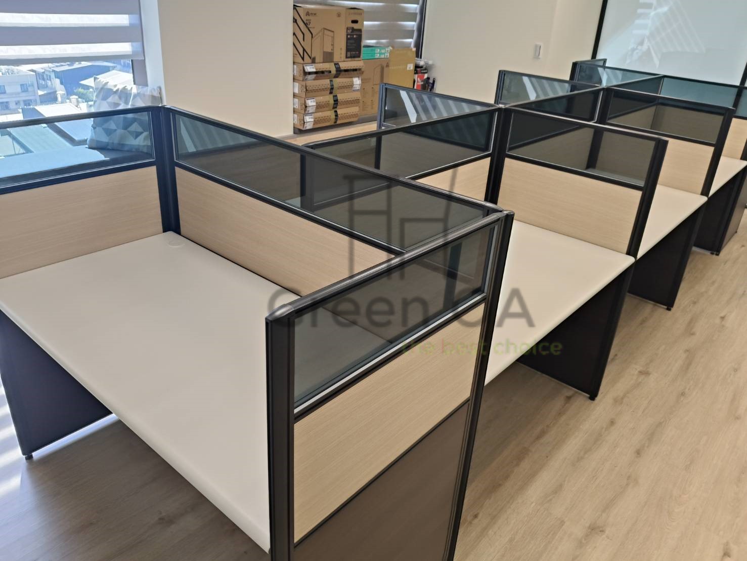 2.5屏風(122高)烤黑色+主桌2