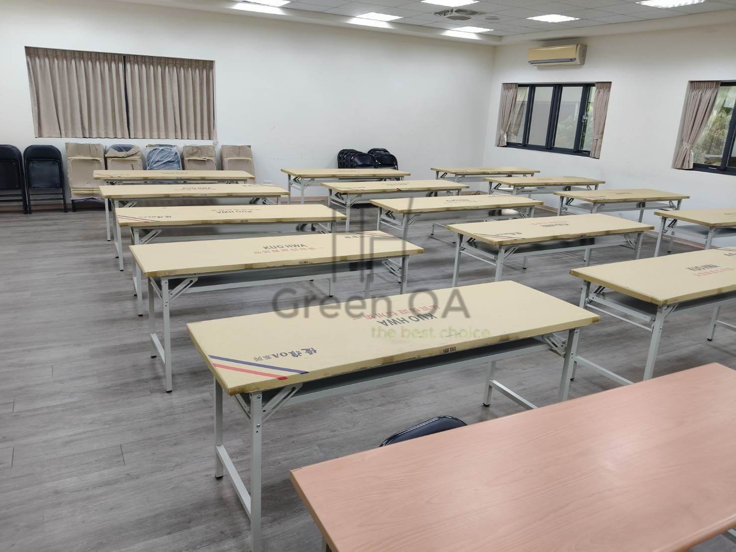 木紋檯面折合桌+黑皮折合椅2