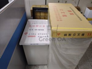 鐵拉門下置式公文櫃+桌邊桌辦公桌