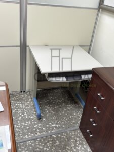 電腦辦公桌