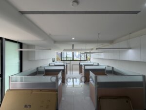2.5屏風(112高)+主桌+側桌5