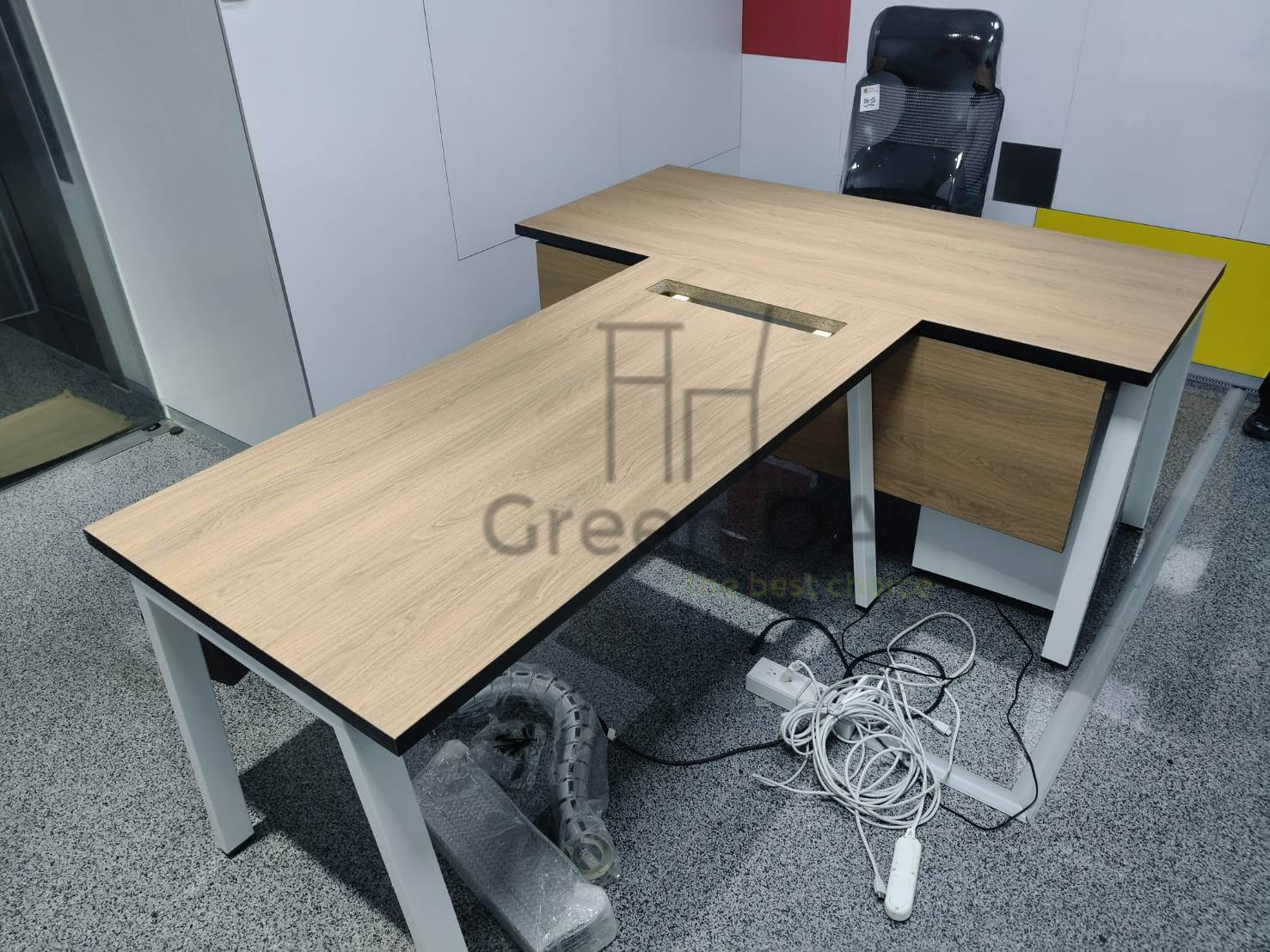 SQA主管桌+主管椅+F型白色活動櫃