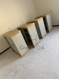 鐵拉門理想櫃+玻璃加框理想櫃