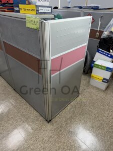 2.5屏風(122高)分三層+主桌+側桌1
