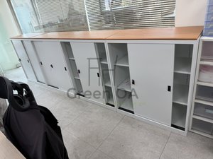 烤白色理想櫃+木紋公文櫃面板1